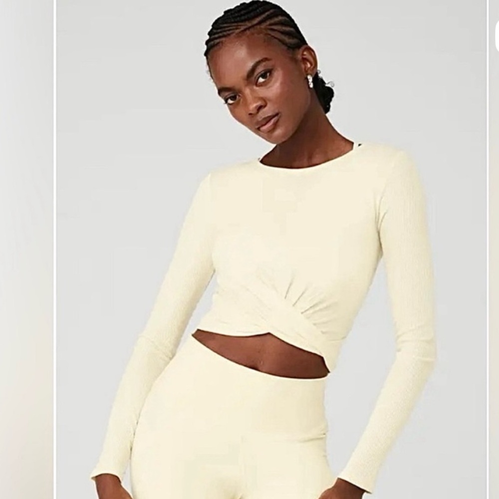 Alo Cover Long Sleeve Top Size S